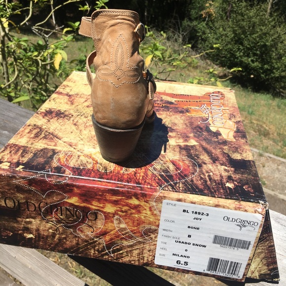 Size 6.5 old gringo booties. - Picture 4 of 5